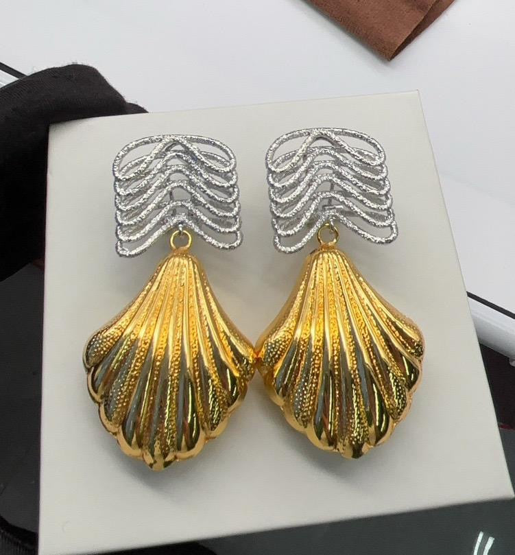 Aurique Italian earrings 2001