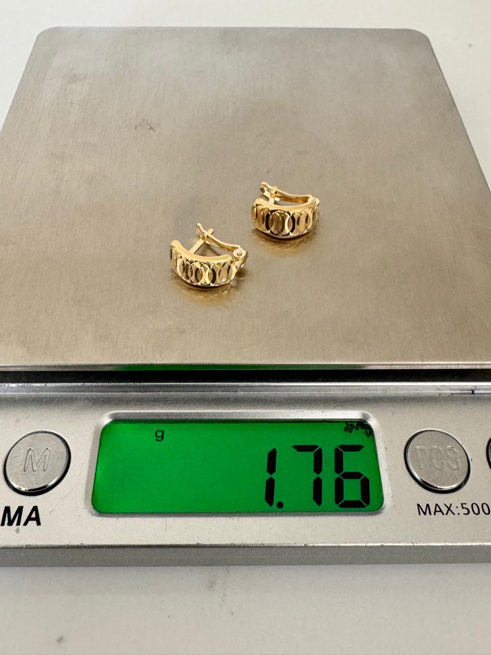 18kt Earring