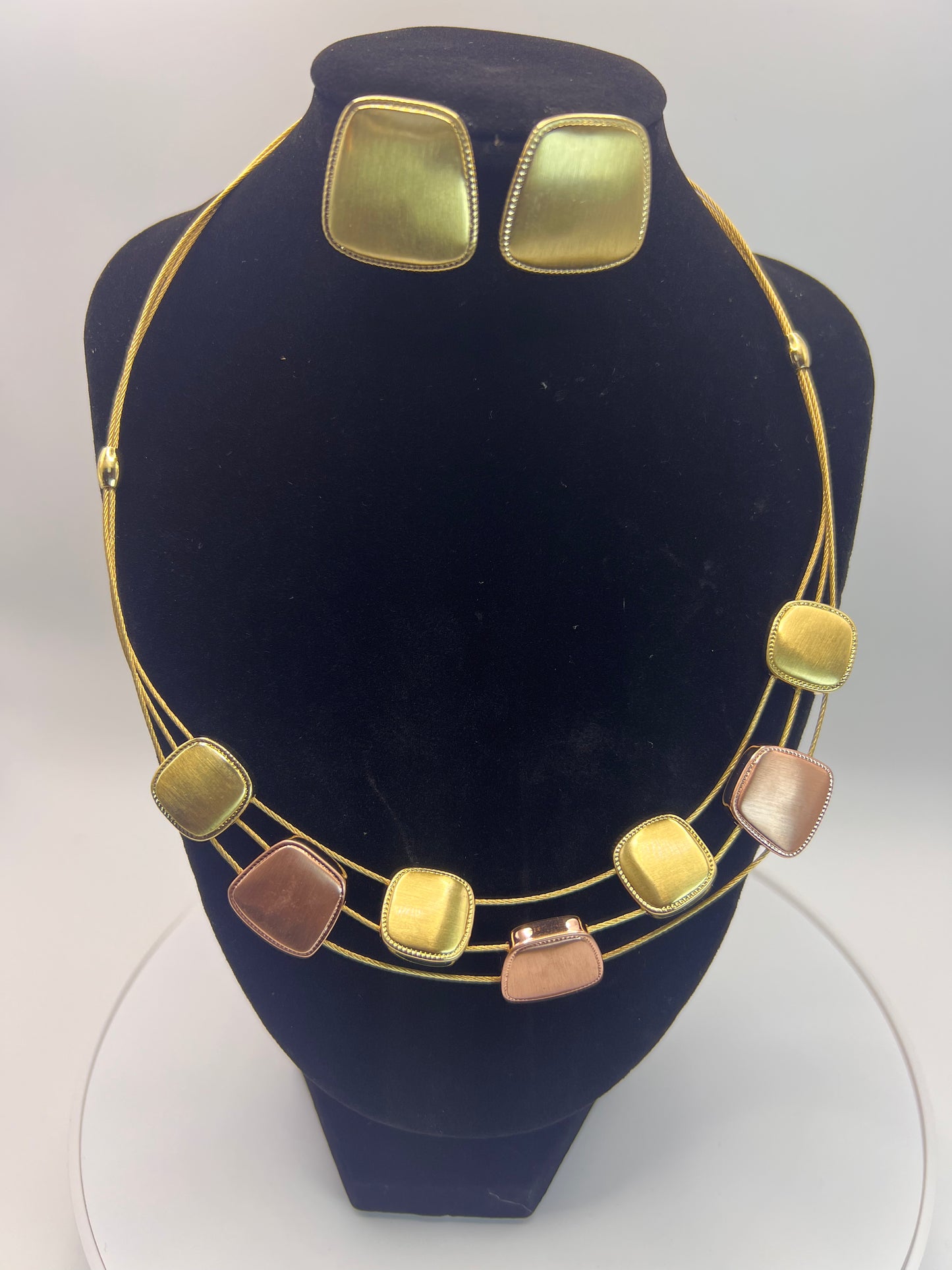 Gold and Bronze set