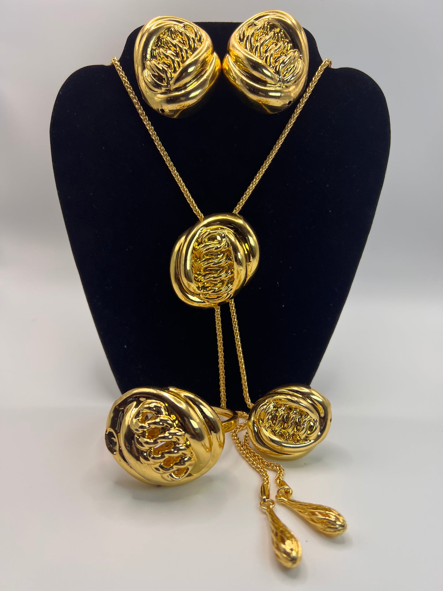 Long Chain Gold Costume Set