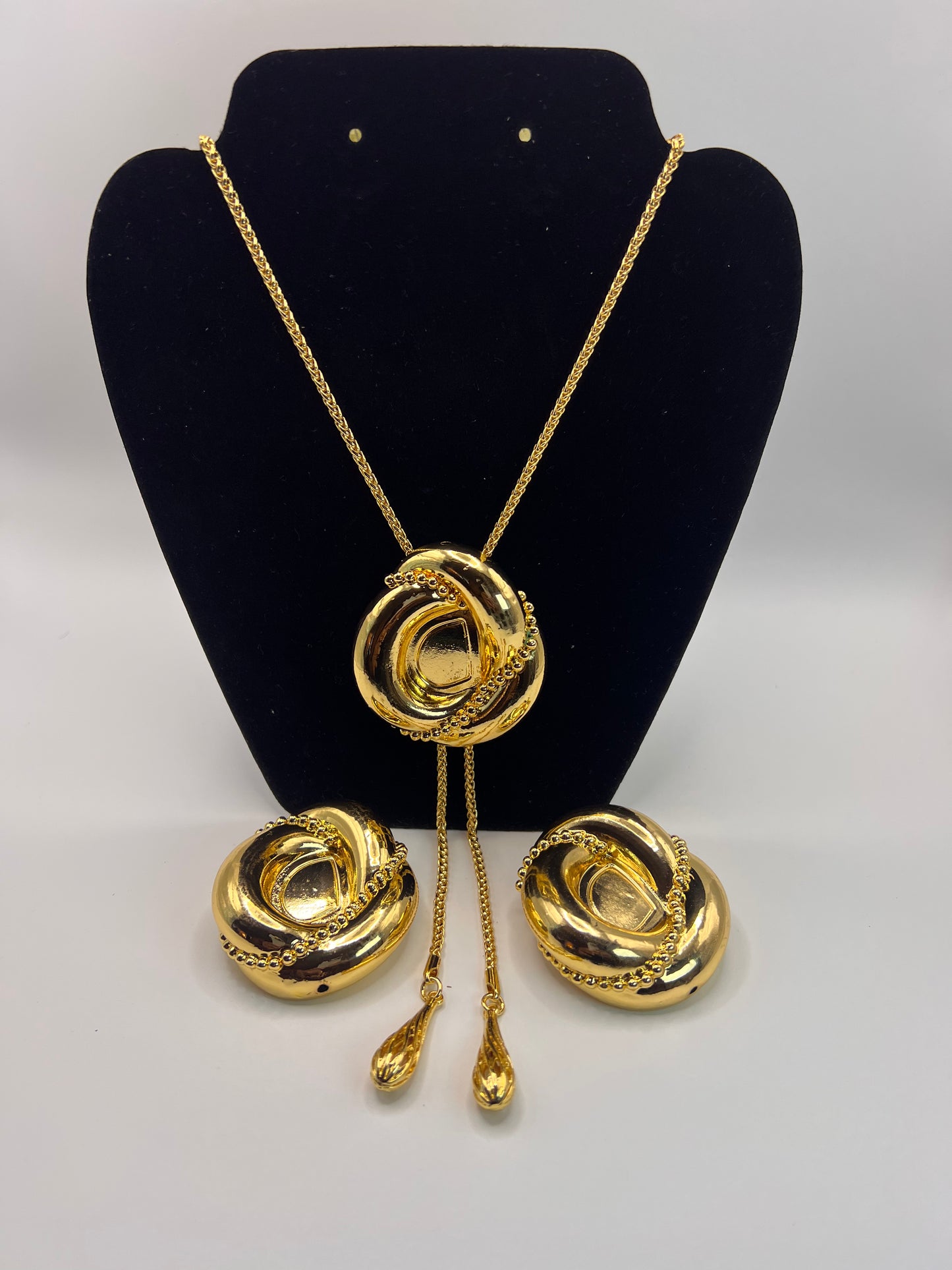 Long Chain Gold Costume Set