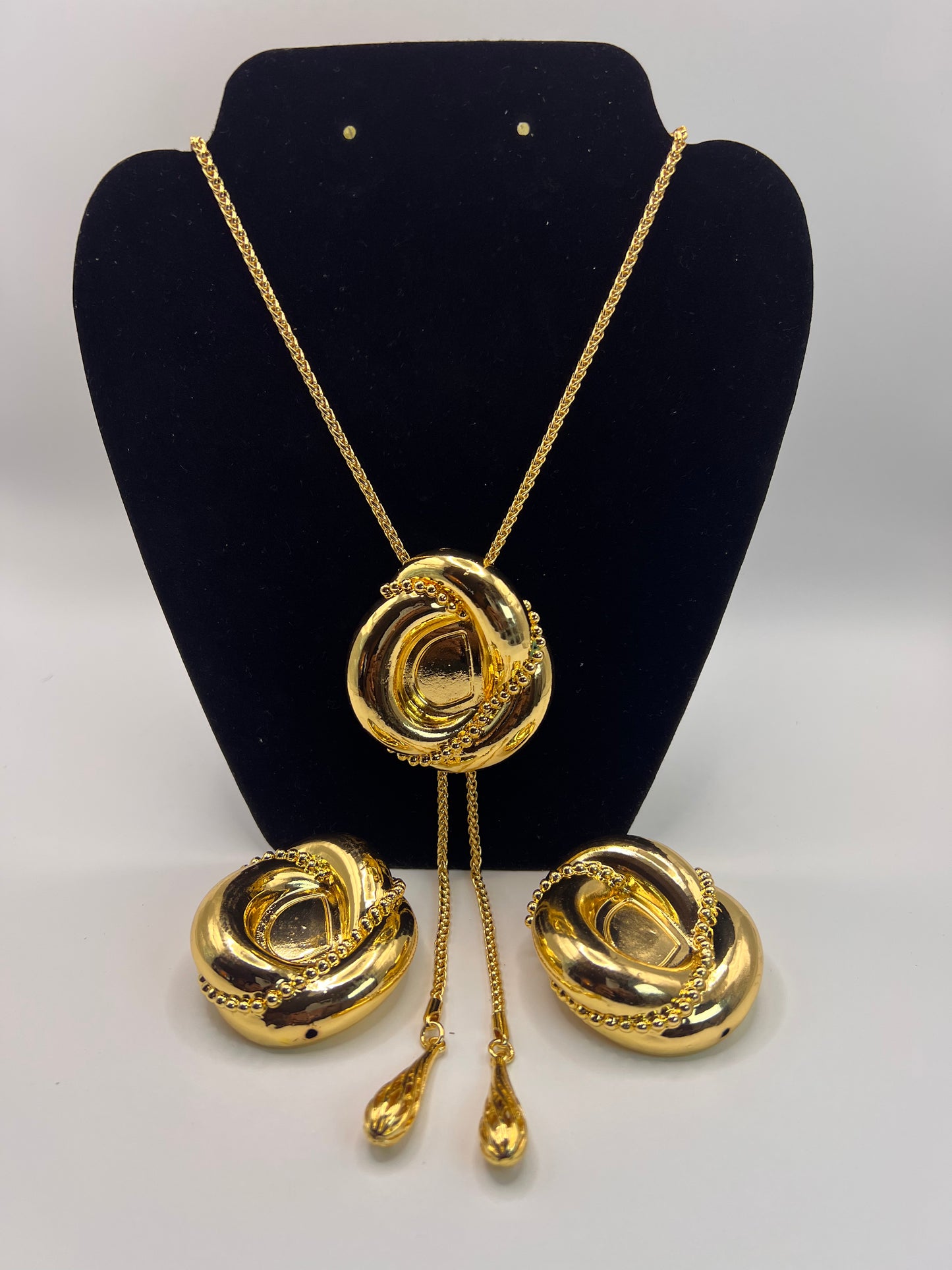 Long Chain Gold Costume Set