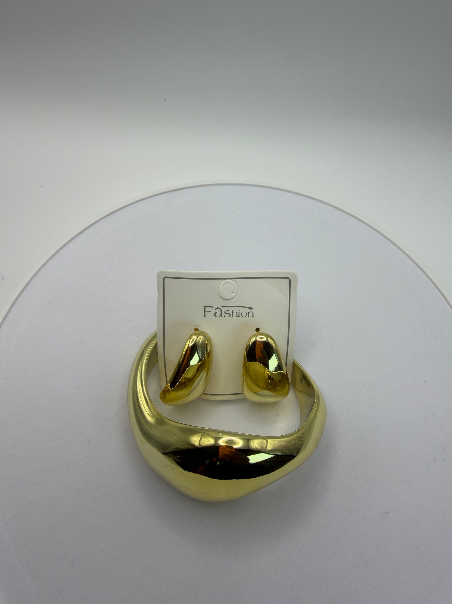 Aurique Earring With Bangle