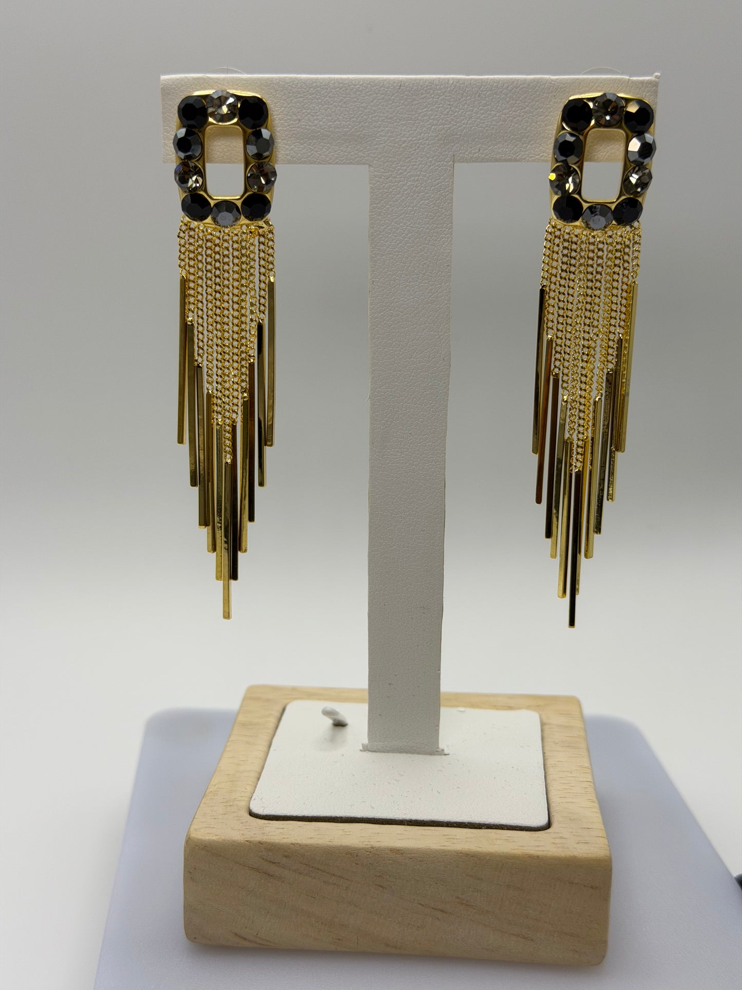 Aurique Zirconia Earring 1010