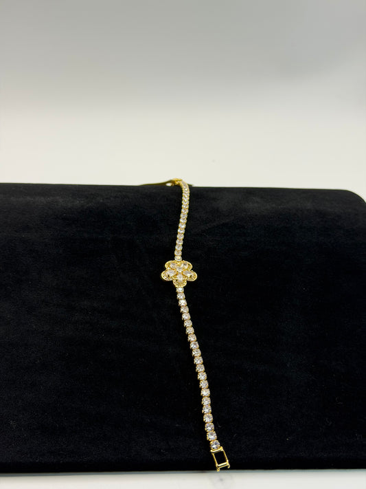 Aurique Zirconia Handchain 1010