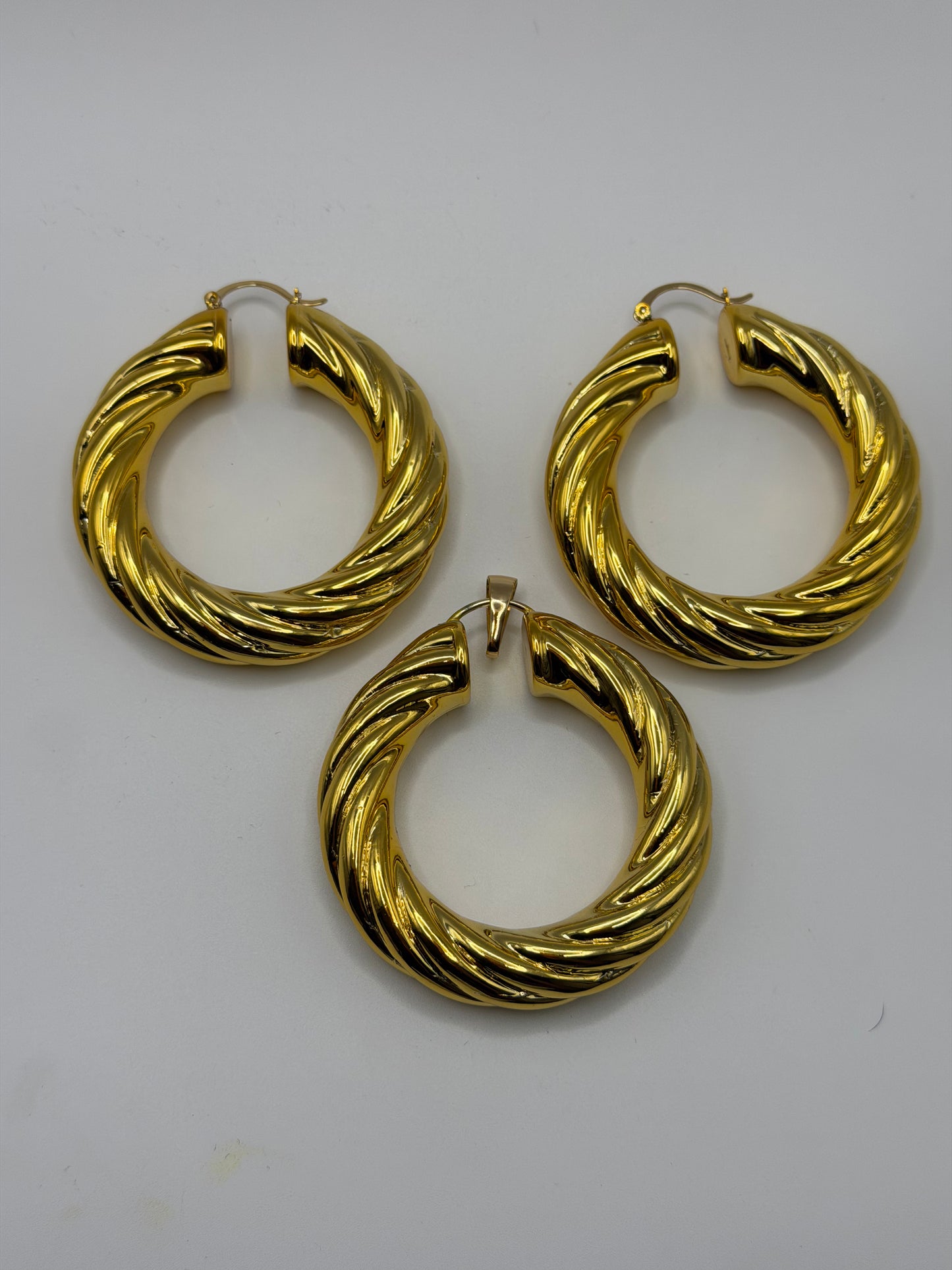 Aurique Itallian Earrings and Pendant 1002