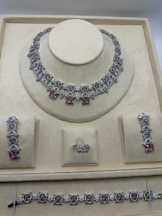 Aurique Zirconia Set 1051