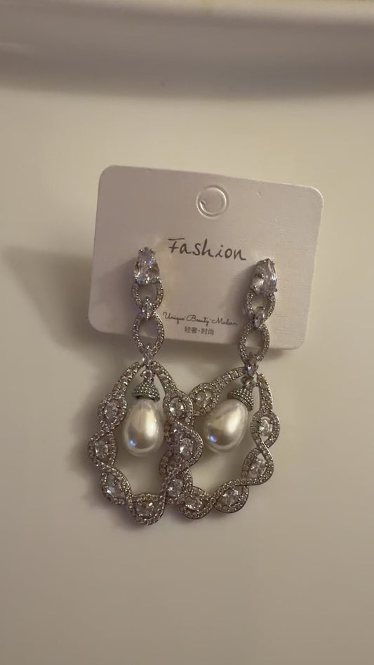 Aurique Zirconia Earrings 1027