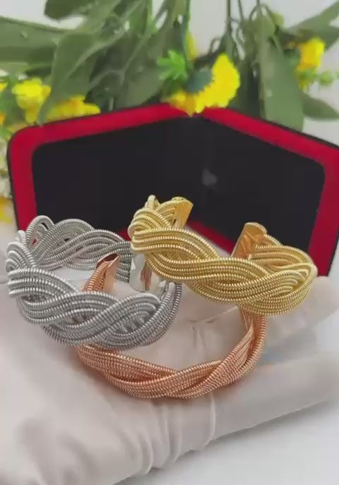 Aurique Itallian Bangle 1038